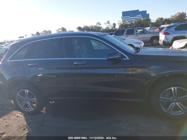 W1N0G8DB8NV382674 Mercedes-Benz Glc 300 Suv