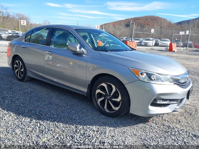 Honda ACCORD EX 2017 1HGCR2F7XHA277751 Image 1