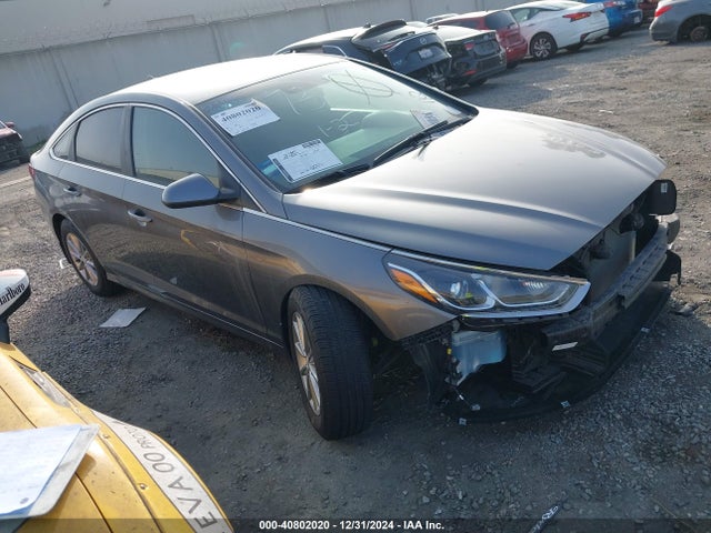 2018 5NPE24AF9JH699790 main image