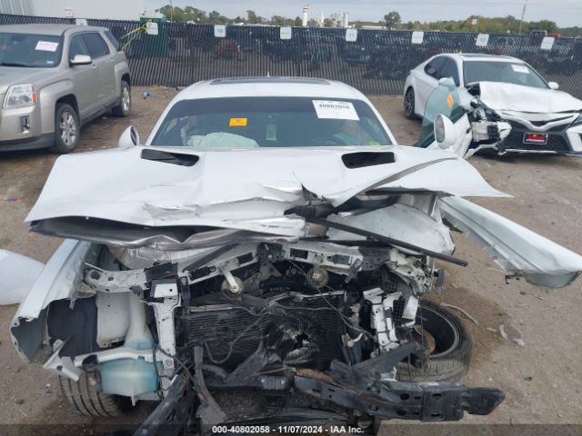 2C3CDZAG8JH258317 Dodge Challenger Sxt Plus