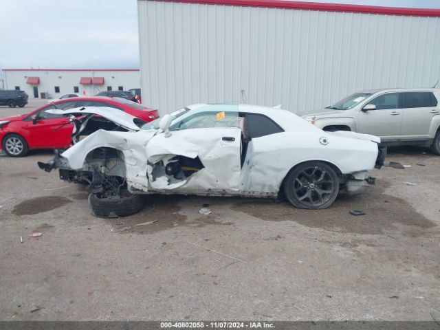 2C3CDZAG8JH258317 Dodge Challenger Sxt Plus