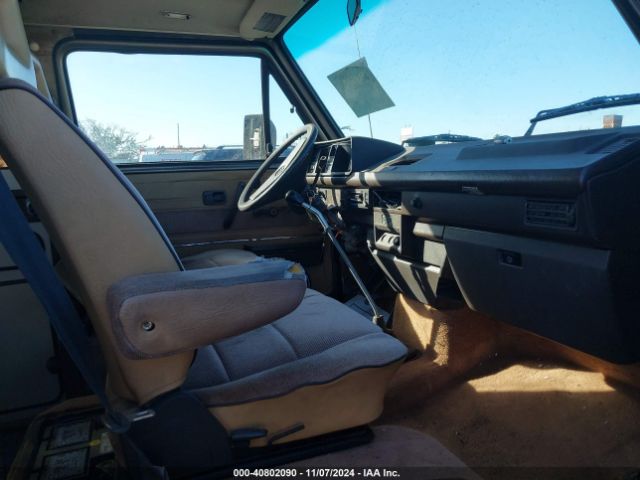 1986 VOLKSWAGEN VANAGON WV2ZB0257GG088137 Photo 4
