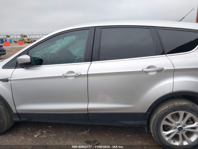 1FMCU0G98HUD44441 Ford ESCAPE SE