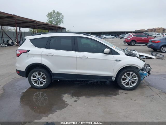 1FMCU0HD3JUB24214 Ford ESCAPE SEL