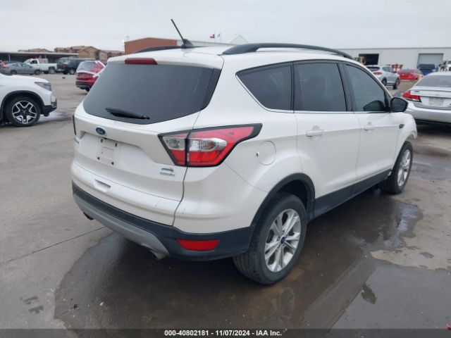 1FMCU0HD3JUB24214 Ford ESCAPE SEL