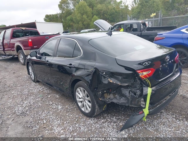 Toyota CAMRY LE 2020 4T1C11AK9LU319048 Image 3