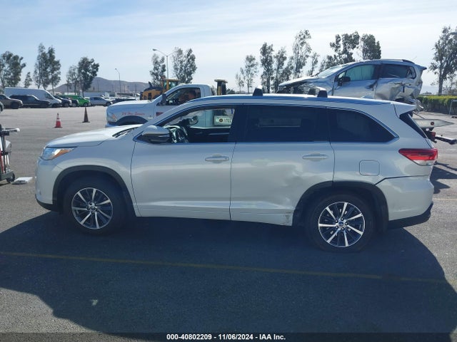 Toyota Highlander Xle 2017 5TDKZRFH4HS515673 Image 14