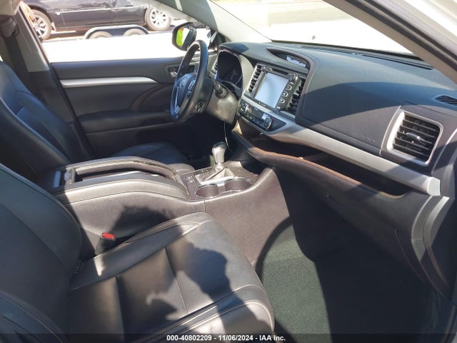 Toyota Highlander Xle 2017 5TDKZRFH4HS515673 Image 5