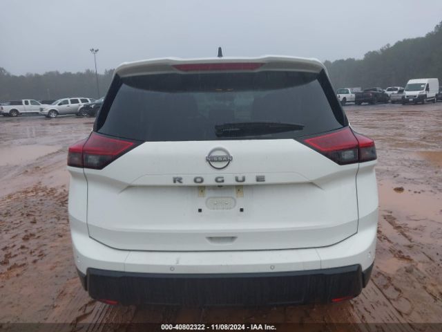 5N1BT3AA5RC713184 Nissan Rogue S Fwd