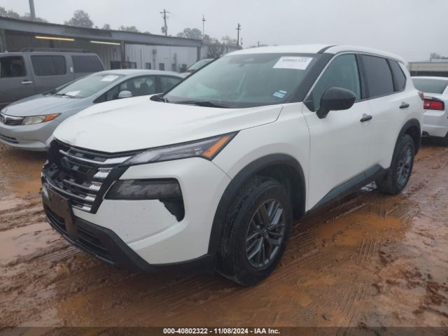 5N1BT3AA5RC713184 Nissan Rogue S Fwd