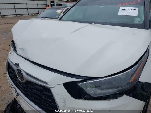 Toyota Highlander Xle 2021 5TDGZRAH8MS522617 Image 10