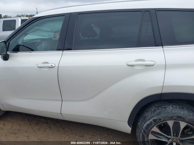 Toyota Highlander Xle 2021 5TDGZRAH8MS522617 Image 15