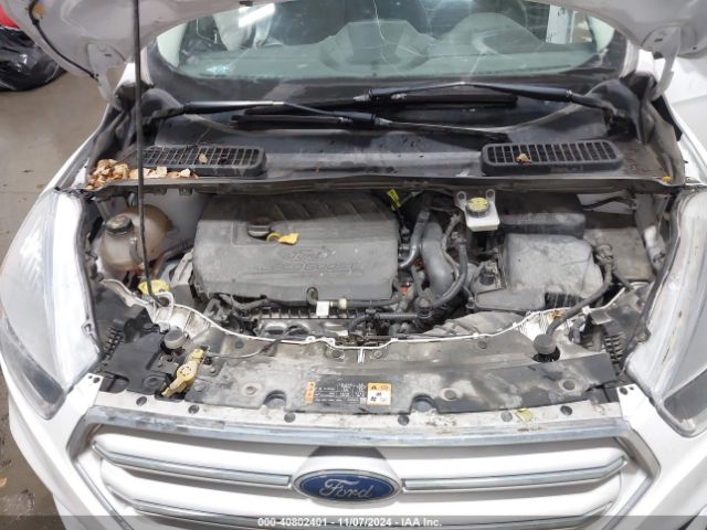 1FMCU9GD7JUC71173 Ford ESCAPE SE
