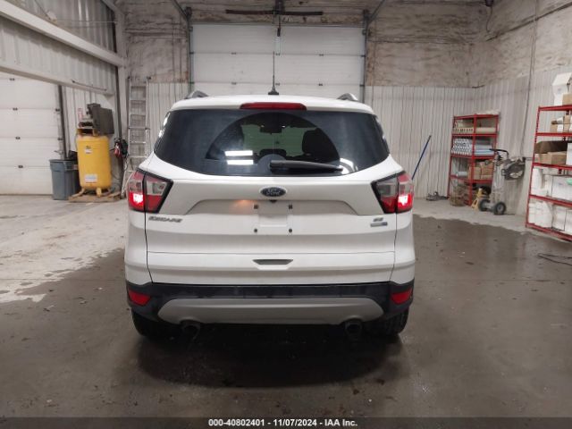 1FMCU9GD7JUC71173 Ford ESCAPE SE