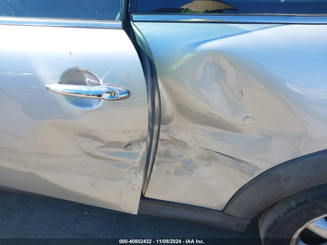 2009 MINI COOPER WMWMF33509TW71038 Photo 5