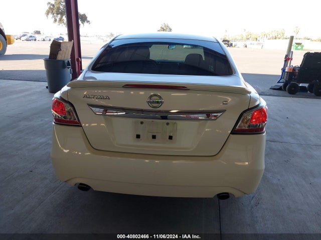 Nissan Altima 2.5 S 2015 1N4AL3AP7FC128449 Image 16