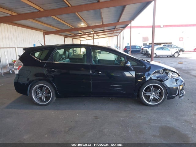 Toyota Prius V Two 2014 JTDZN3EU3EJ006091 Image 13