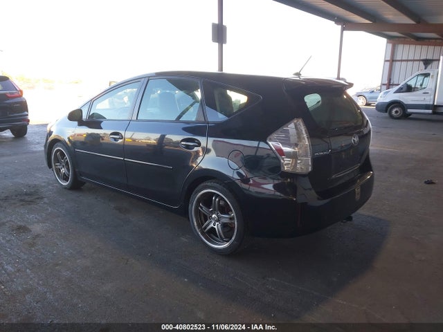 Toyota Prius V Two 2014 JTDZN3EU3EJ006091 Image 3