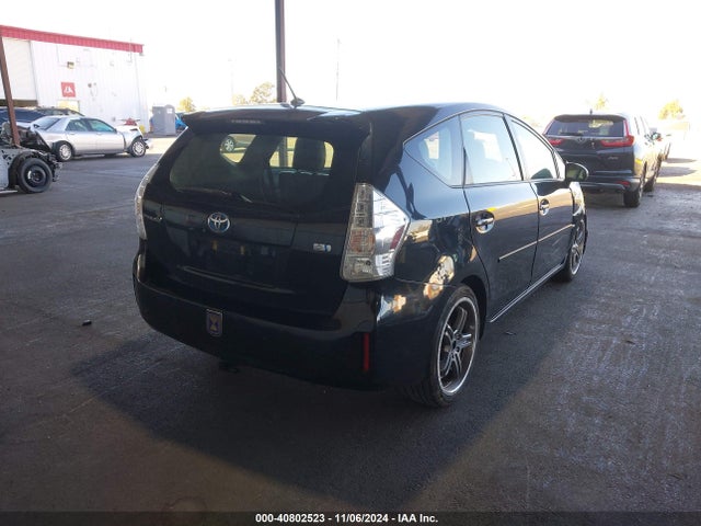 Toyota Prius V Two 2014 JTDZN3EU3EJ006091 Image 4