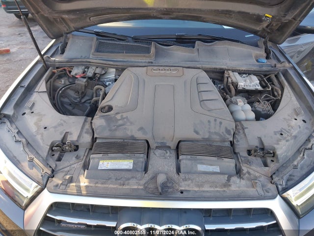 Audi Q7 45 Premium 2019 WA1LHAF73KD022807 Image 10