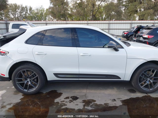 Porsche Macan T 2023 WP1AA2A55PLB20505 Image 13