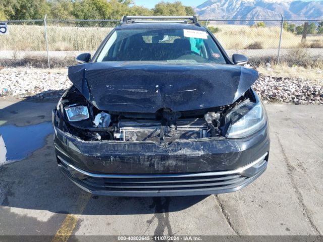 3VW717AU0JM767770 Volkswagen Golf Sportwagen Tsi S