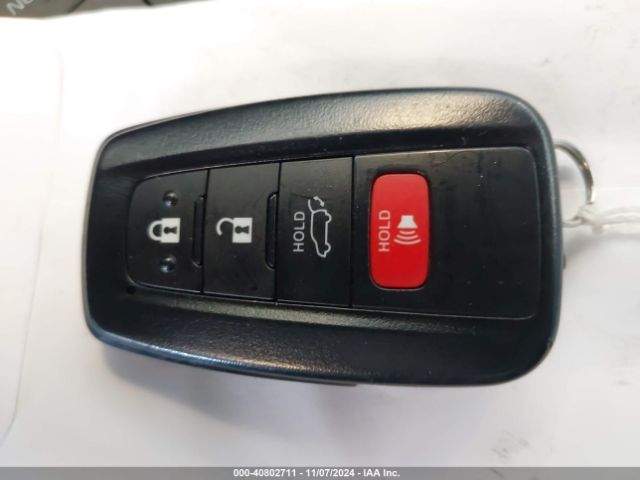 2T3A1RFV1MC171710 Toyota Rav4 Xle Premium