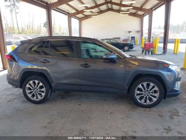 2T3A1RFV1MC171710 Toyota Rav4 Xle Premium