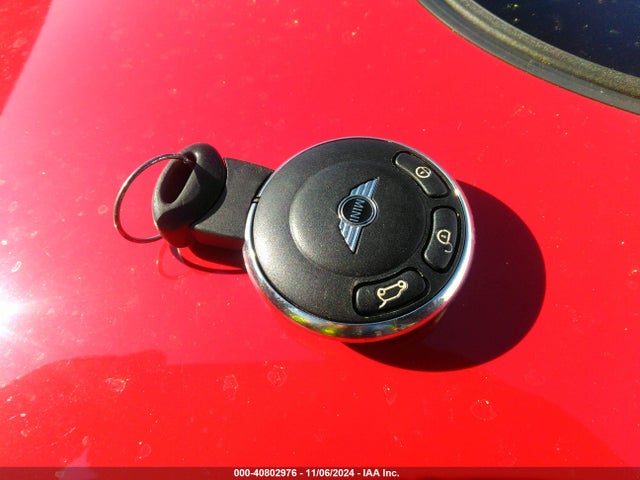 2009 MINI COOPER S WMWMF73539TW82879 Photo 10