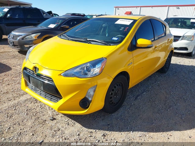 JTDKDTB37F1097500 Toyota Prius C Two