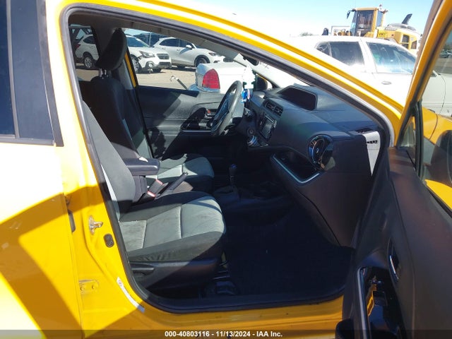 Toyota Prius C Two 2015 JTDKDTB37F1097500 Image 5