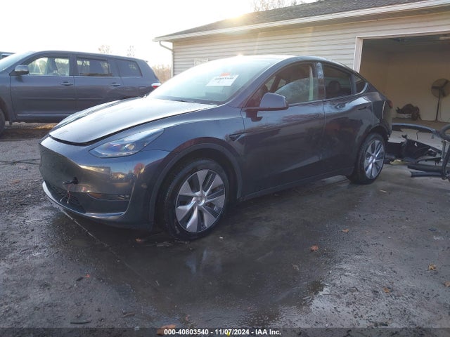 2024 TESLA MODEL Y 7SAYGDEE9RA249728 Photo 1