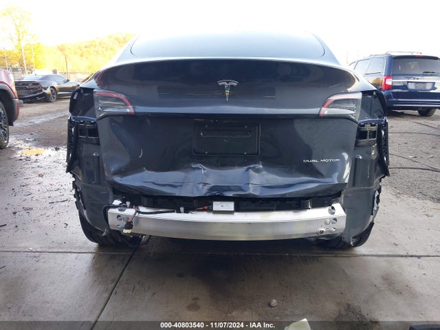 2024 TESLA MODEL Y 7SAYGDEE9RA249728 Photo 5