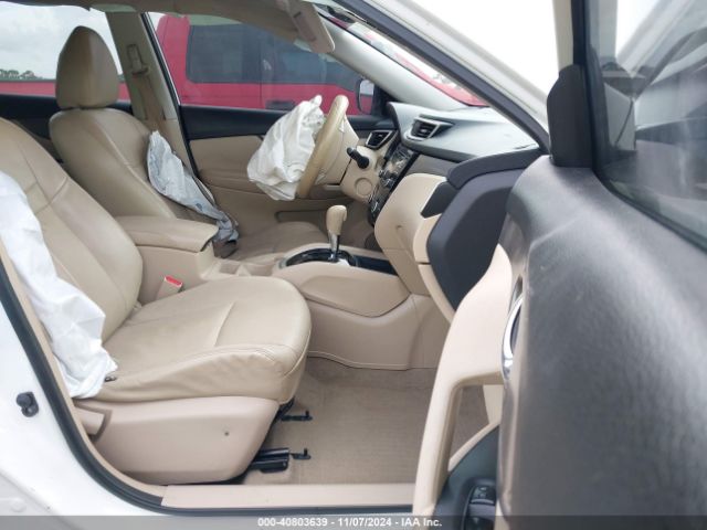 KNMAT2MT9FP523612 Nissan ROGUE SV