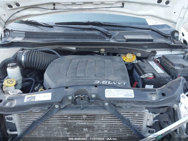 2C4RC1JG9FR700002 Chrysler Town & Country Limited