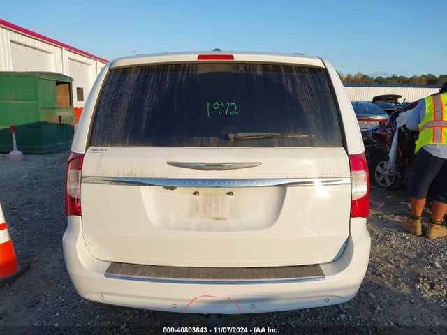 2C4RC1JG9FR700002 Chrysler Town & Country Limited