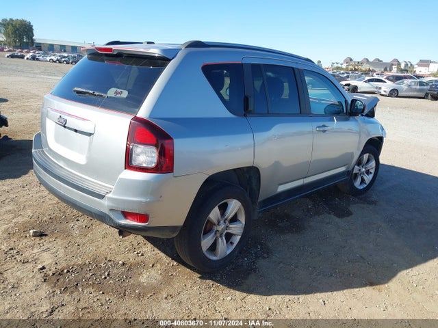 1C4NJCBA8GD568378 Jeep Compass Sport