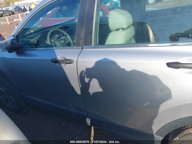 Honda CR-V LX 2019 2HKRW6H30KH208067 Image 14