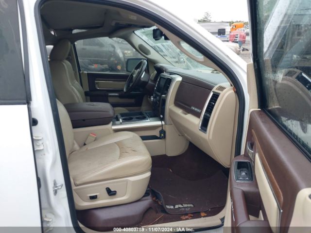 1C6RR6NM8FS659055 RAM 1500 Laramie