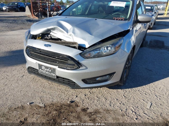Ford FOCUS SE 2018 1FADP3FE3JL227545 Image 6