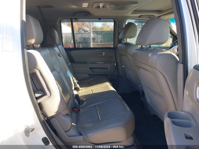 Honda Pilot Touring 2014 5FNYF4H97EB036630 Image 8