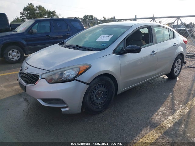 KIA FORTE LX 2015 KNAFK4A67F5388108 Image 2