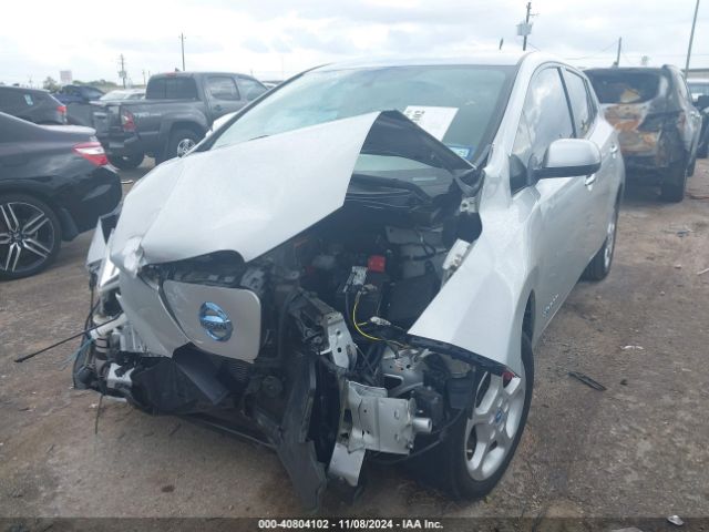 1N4AZ0CP4EC333641 Nissan LEAF SV