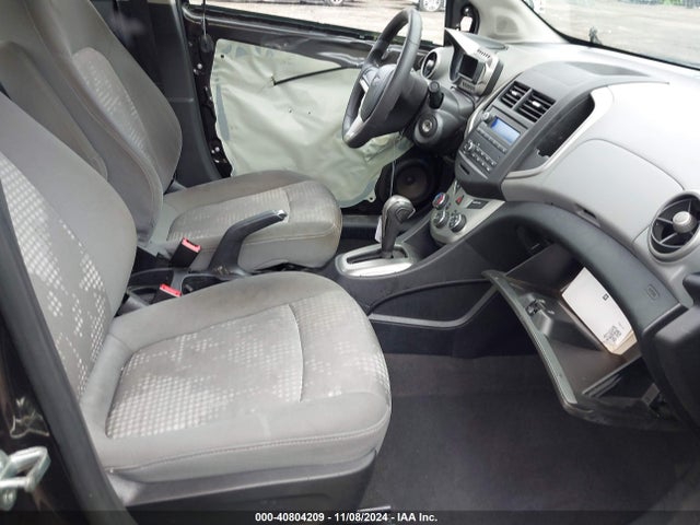 Chevrolet Sonic Ls Auto 2014 1G1JA5SH2E4221710 Image 5