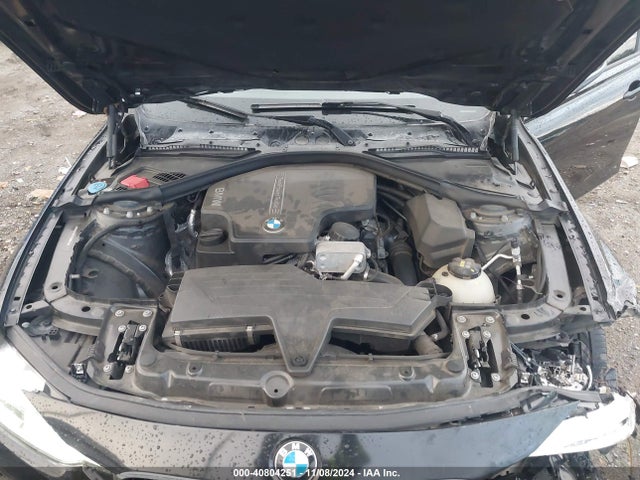 BMW 320i 2018 WBA8A9C57JAD26935 Image 10