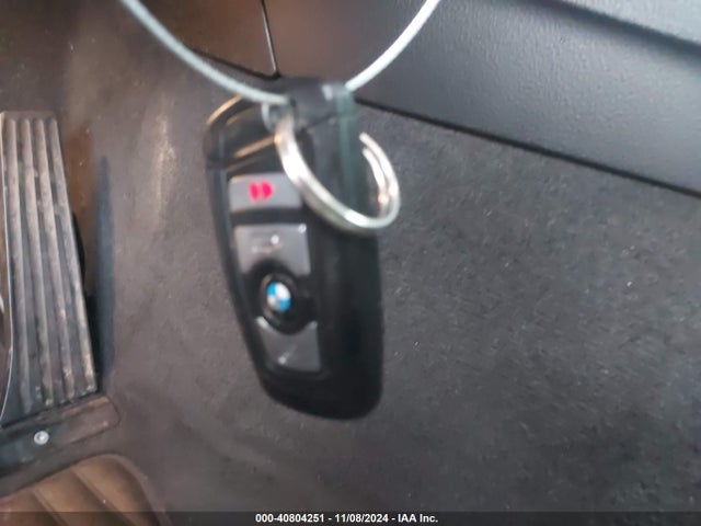 BMW 320i 2018 WBA8A9C57JAD26935 Image 11