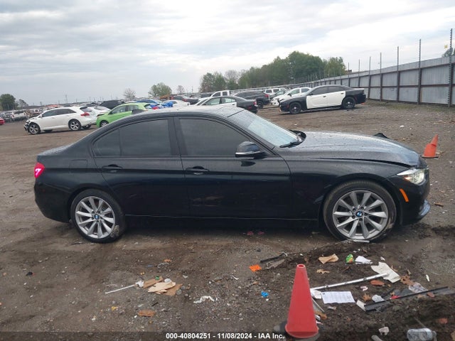 BMW 320i 2018 WBA8A9C57JAD26935 Image 13