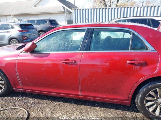 Chrysler 300 2014 2C3CCAAGXEH335733 Image 14