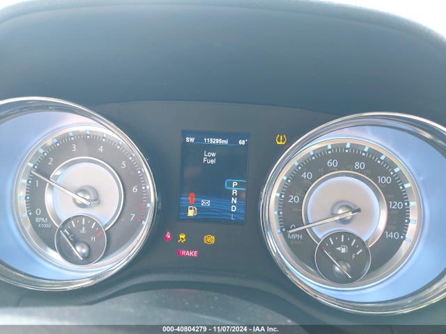 Chrysler 300 2014 2C3CCAAGXEH335733 Image 7