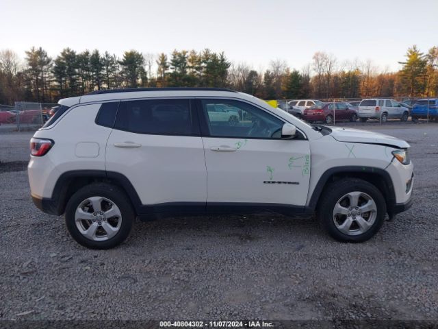 3C4NJDBB7JT332109 Jeep Compass Latitude 4x4